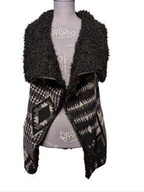 Me Jane Aztec Southwest Sherpa Wool Vest Gray Black Open Front Small